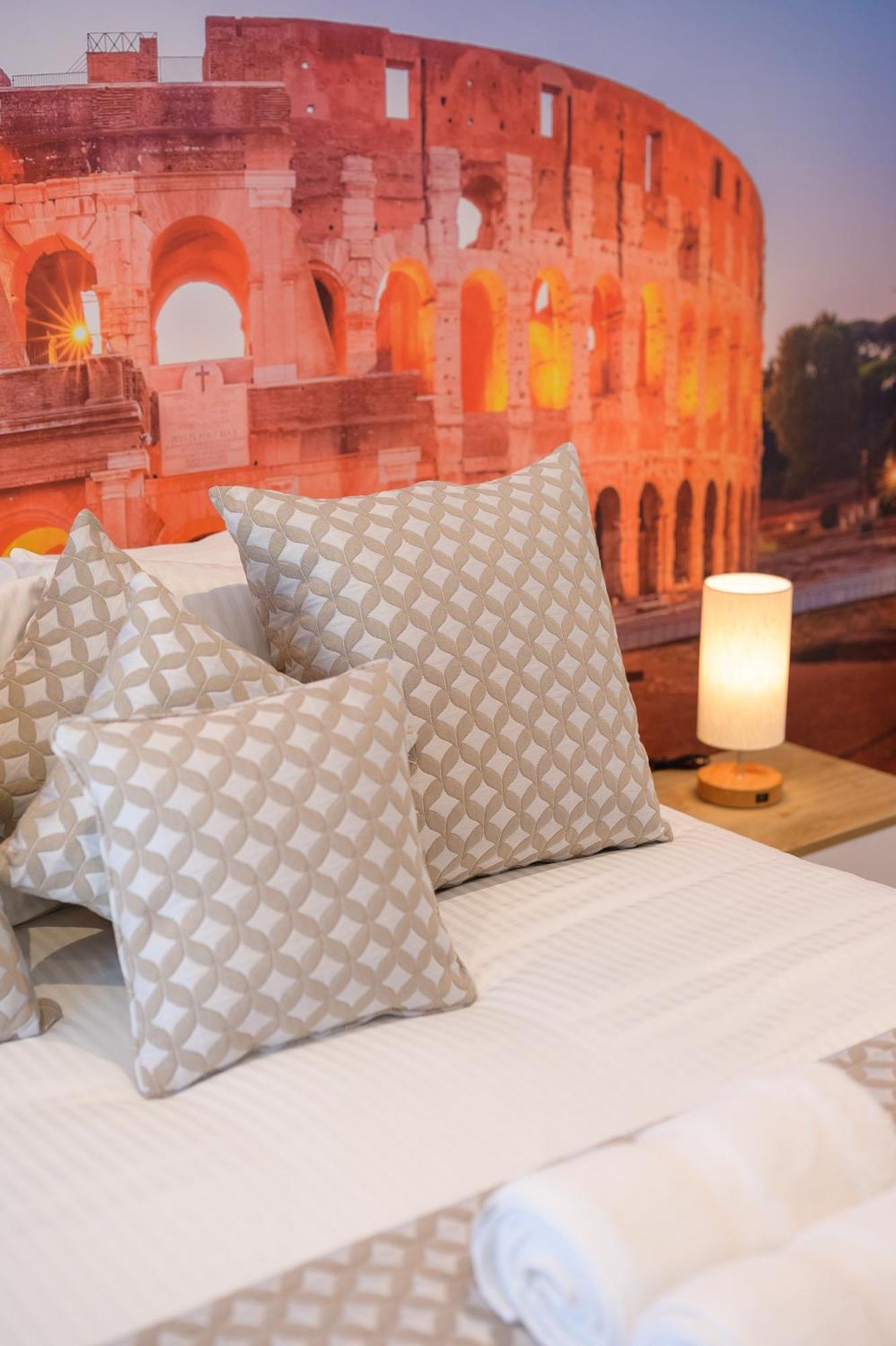 Luxury Suite-Metro Malatesta Roma Exterior foto